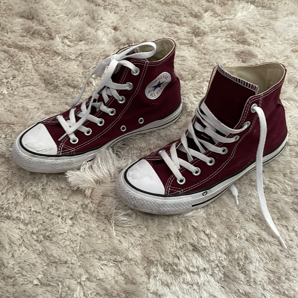Converse All Stars women’s 8, Men’s 6.